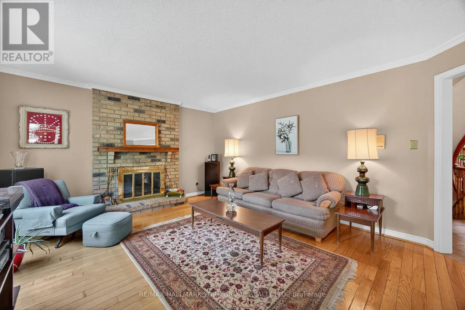 64 CRAIGLEITH CRESCENT