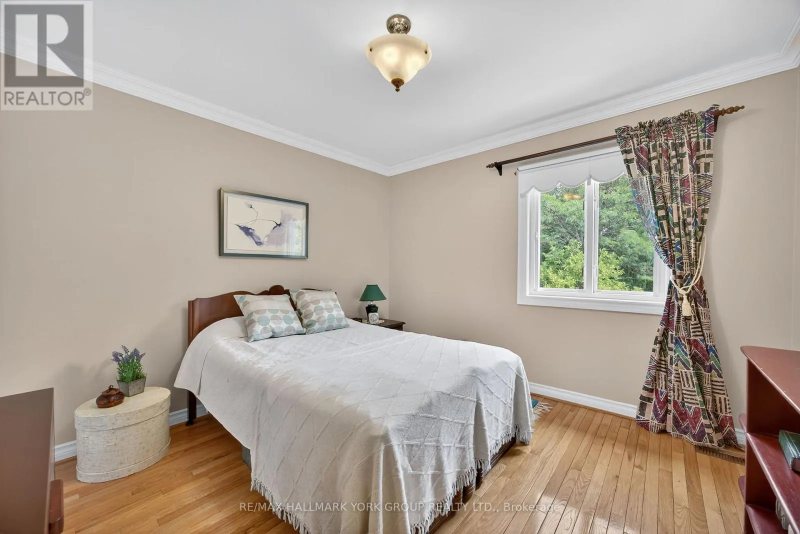 64 CRAIGLEITH CRESCENT