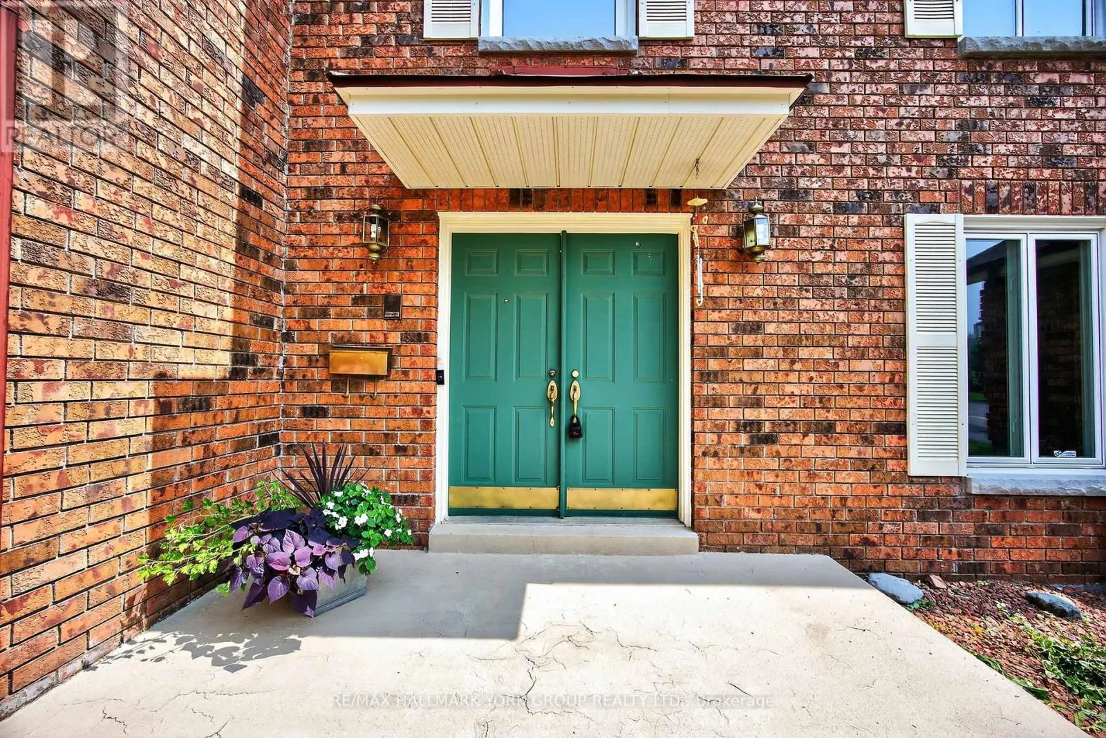 64 CRAIGLEITH CRESCENT