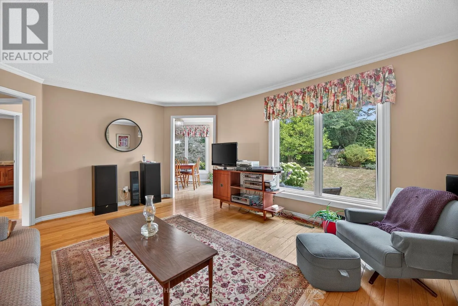 64 CRAIGLEITH CRESCENT