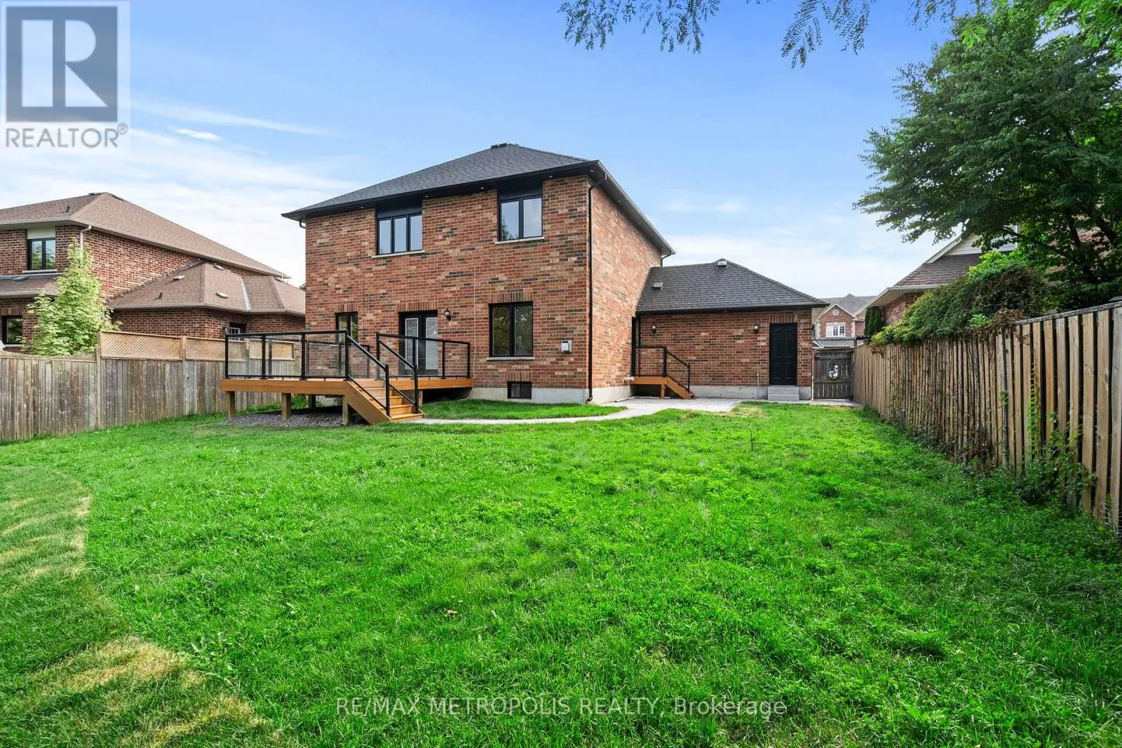 35 NELKYDD LANE