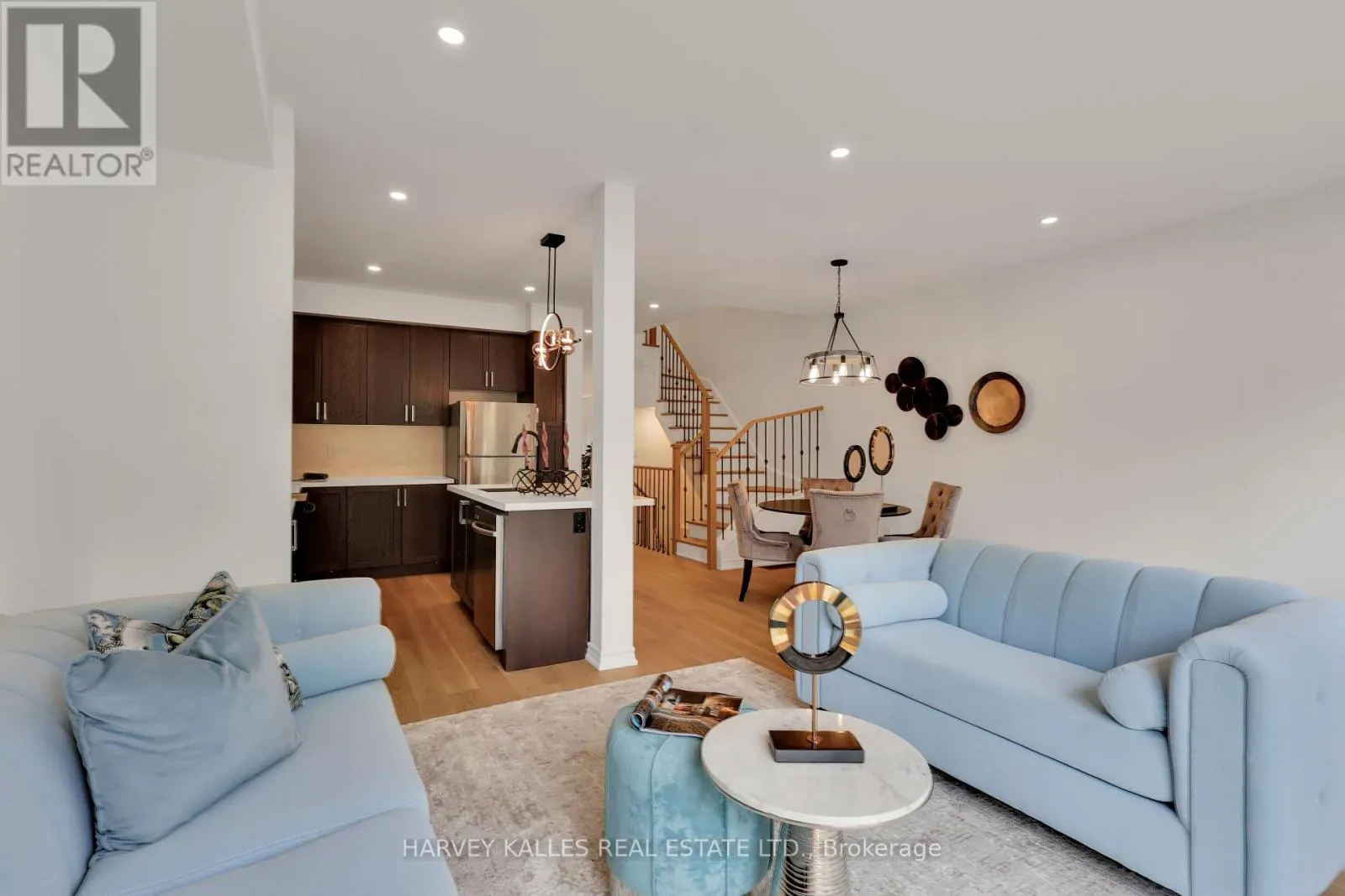 170 BOADWAY CRESCENT