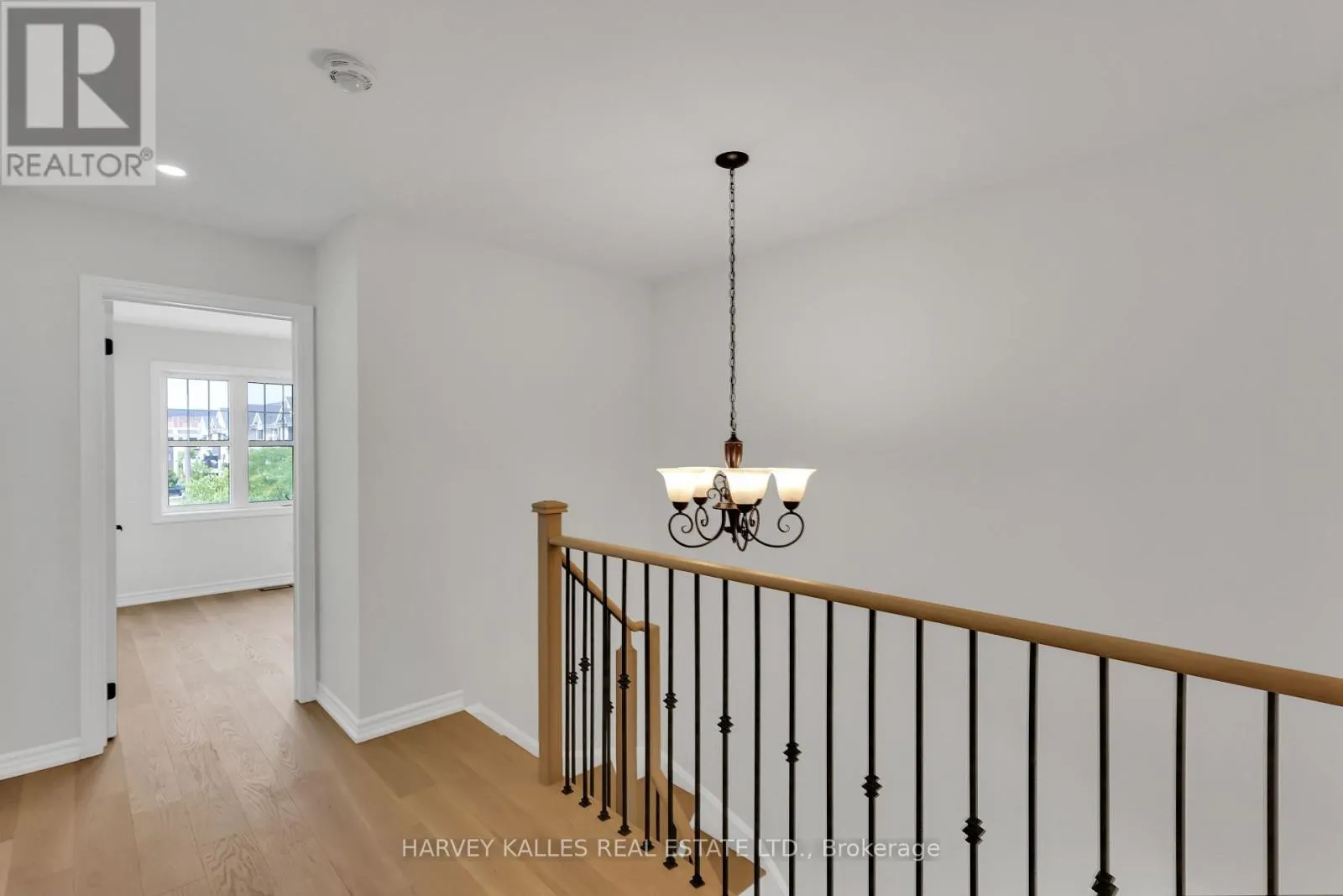 170 BOADWAY CRESCENT