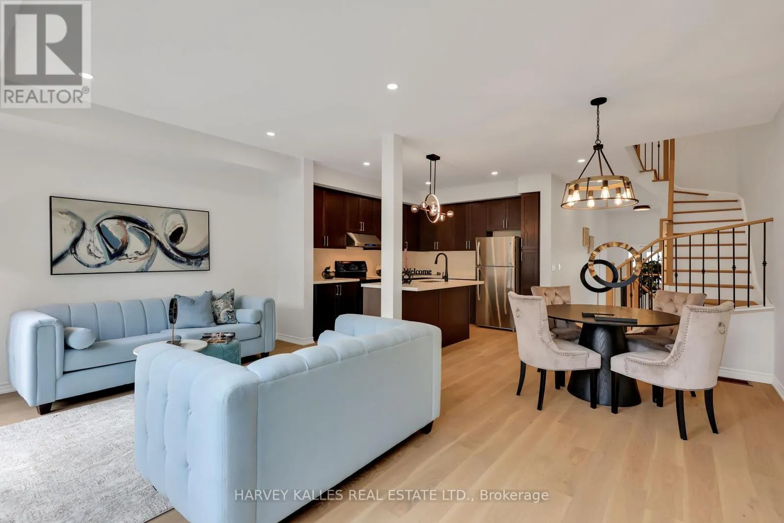 170 BOADWAY CRESCENT