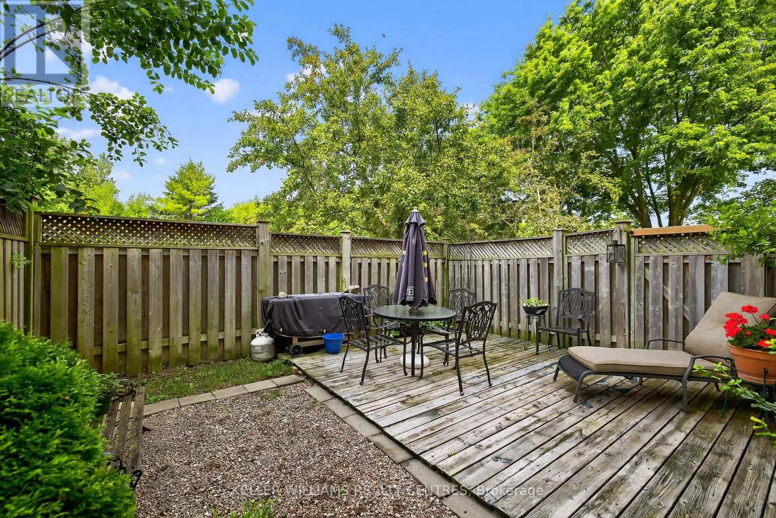 80 POPLAR CRESCENT