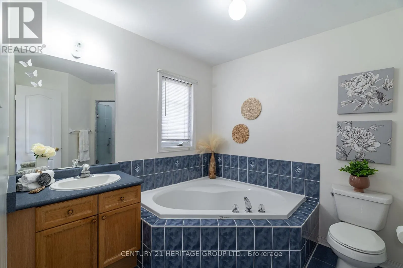 211 KAYLA CRESCENT