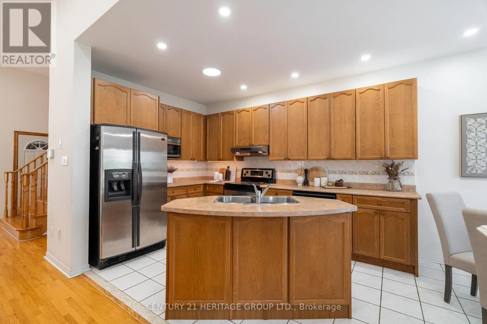 211 KAYLA CRESCENT