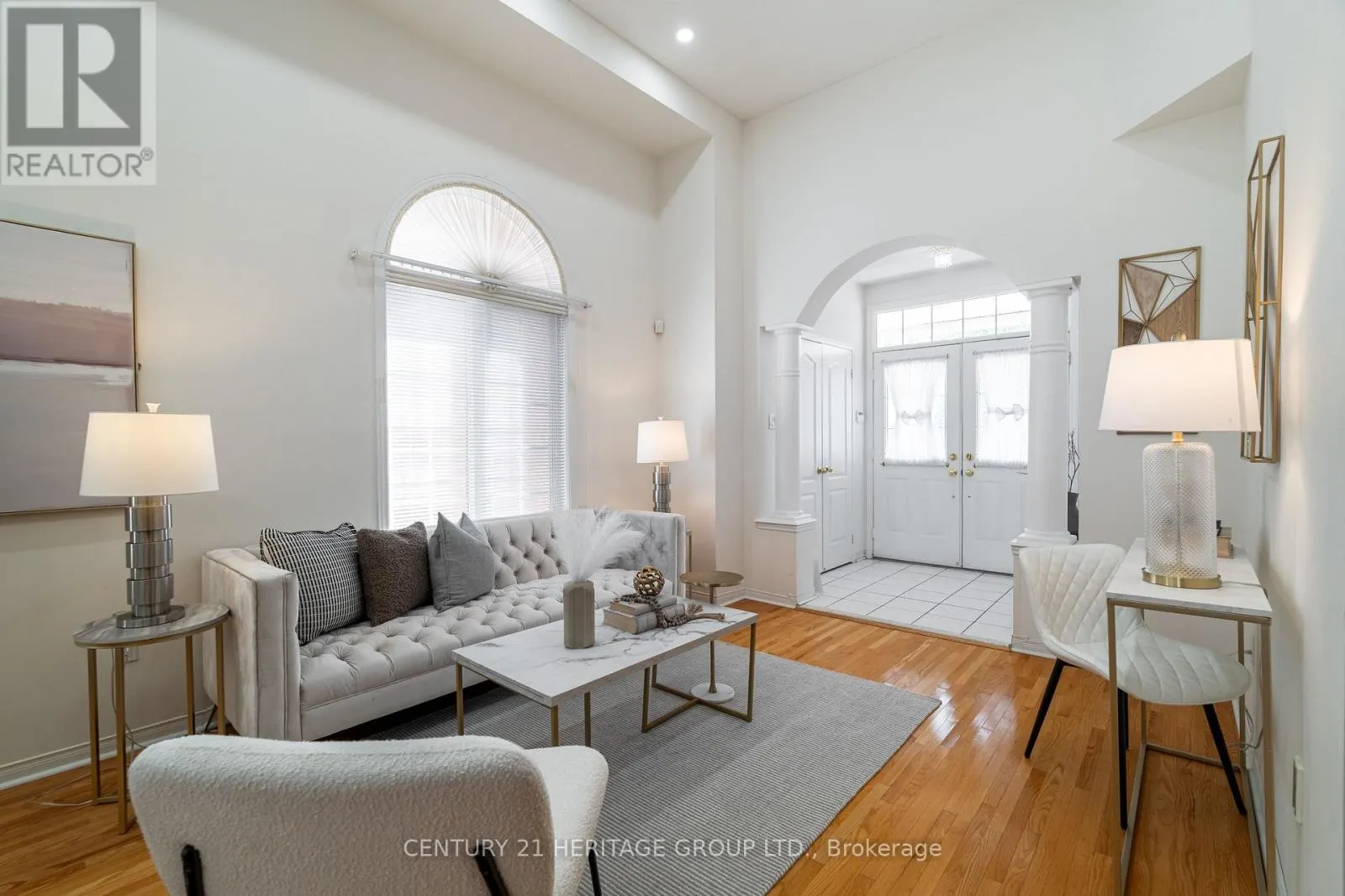 211 KAYLA CRESCENT