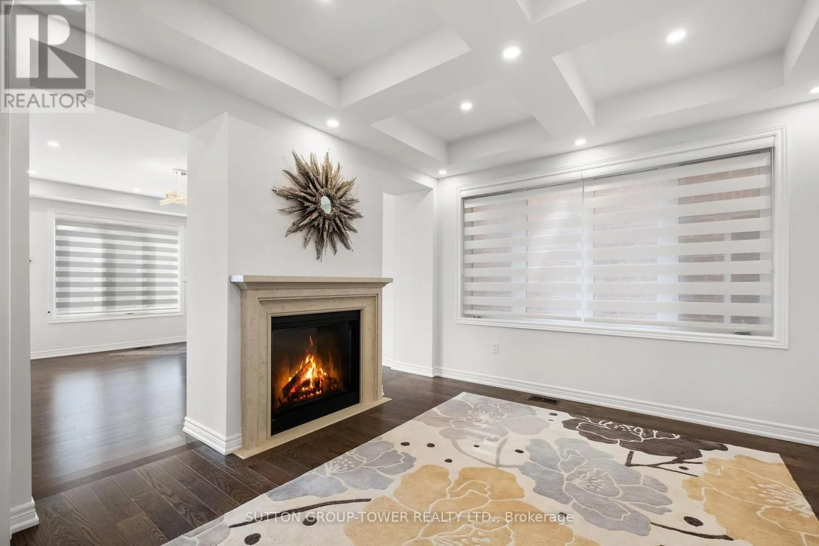 10 ALISTAIR CRESCENT