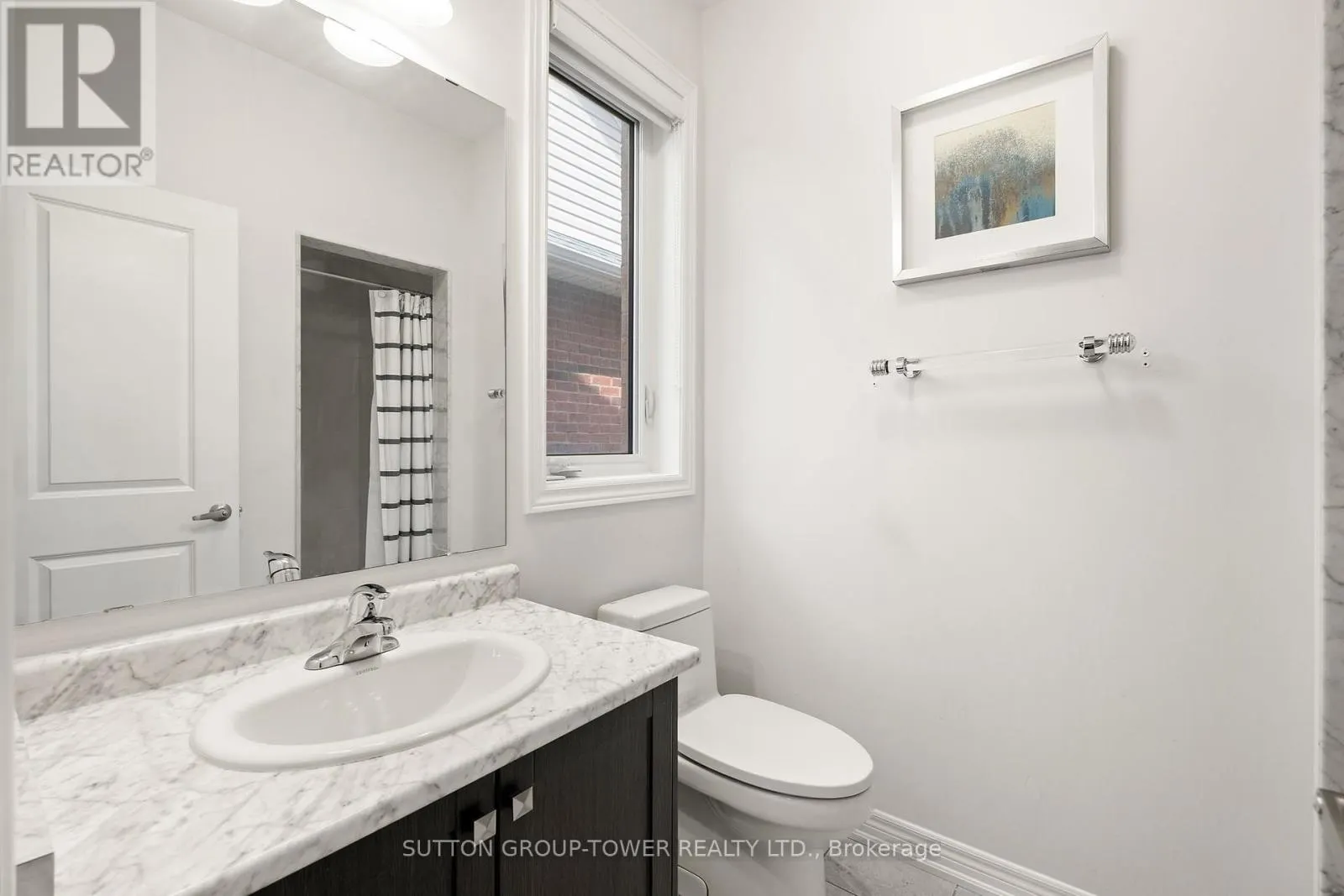 10 ALISTAIR CRESCENT