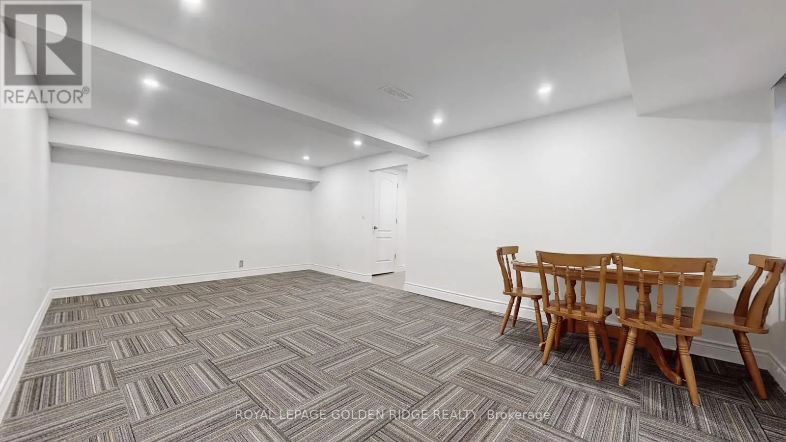 42 CASTLE HARBOUR LANE