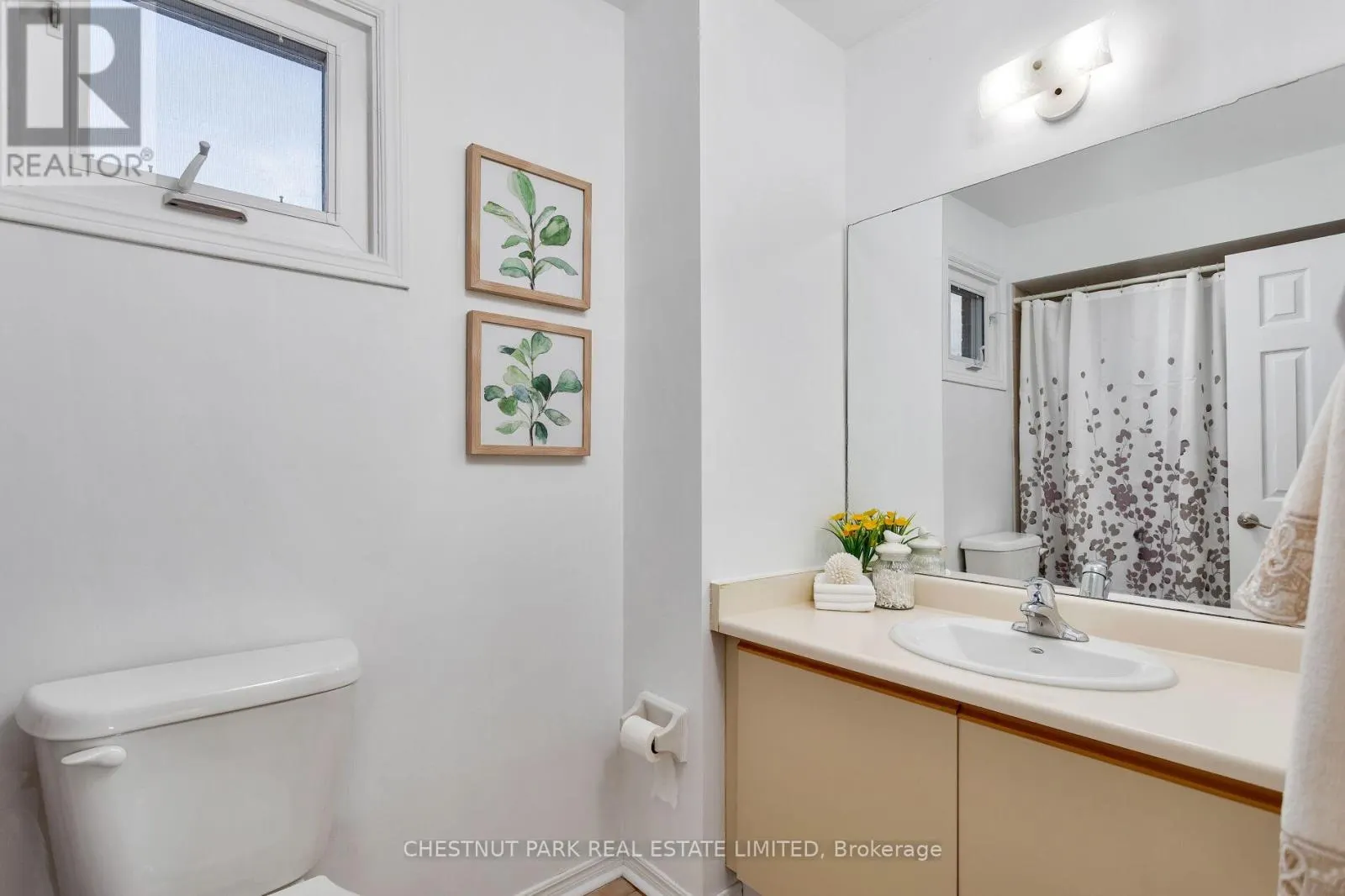 138 LARGO CRESCENT