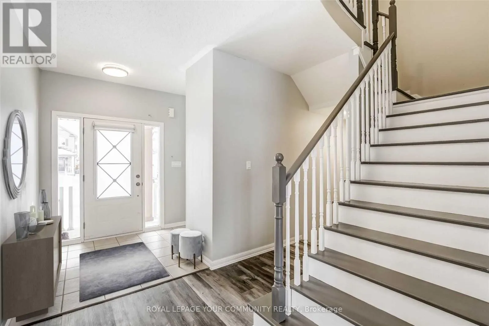 16 DON HADDEN CRESCENT