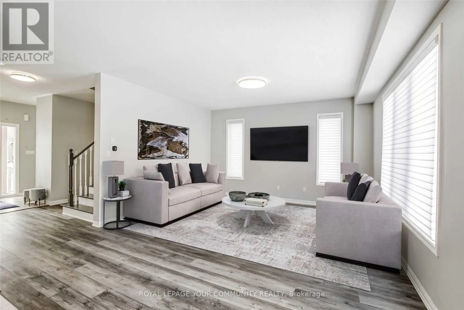 16 DON HADDEN CRESCENT