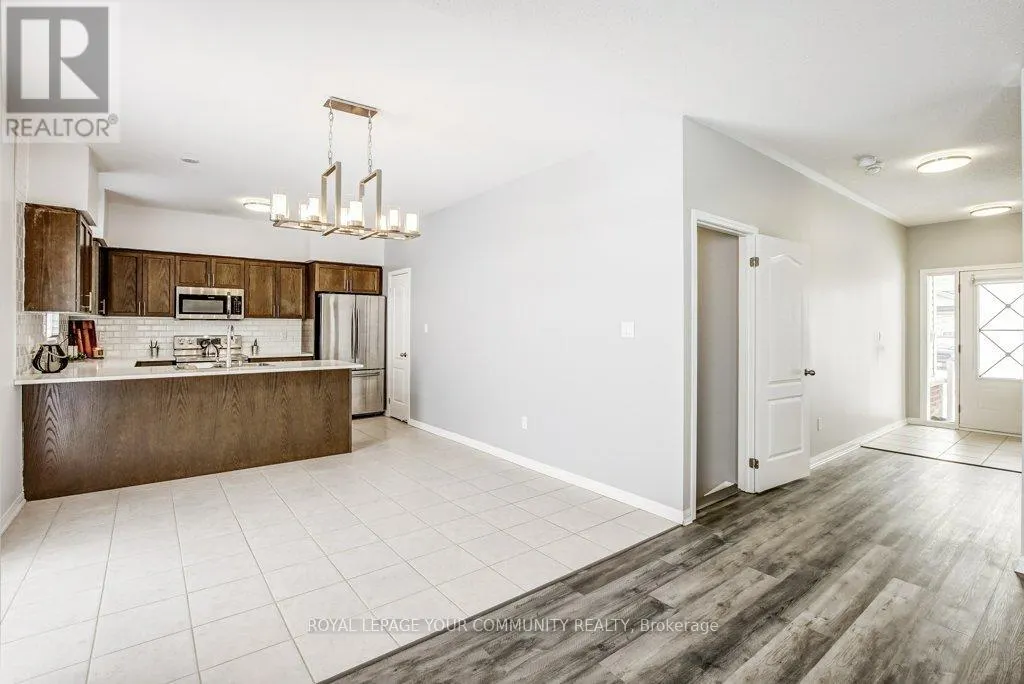 16 DON HADDEN CRESCENT