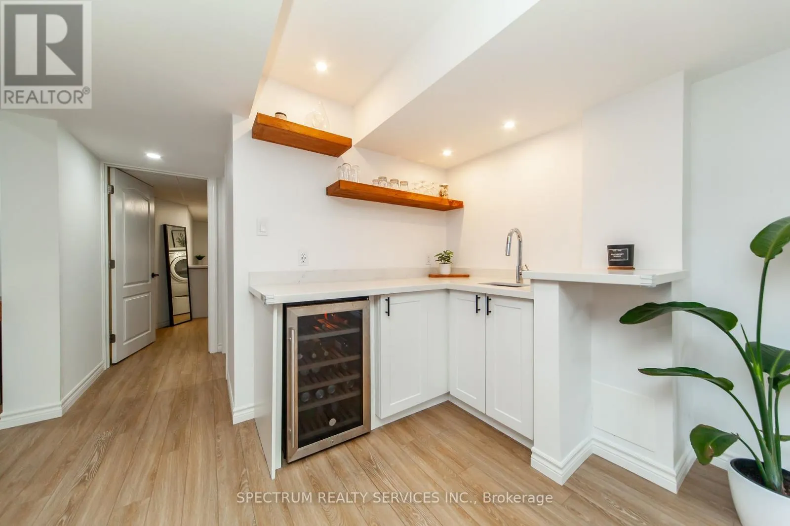 20 WORTHVIEW DRIVE