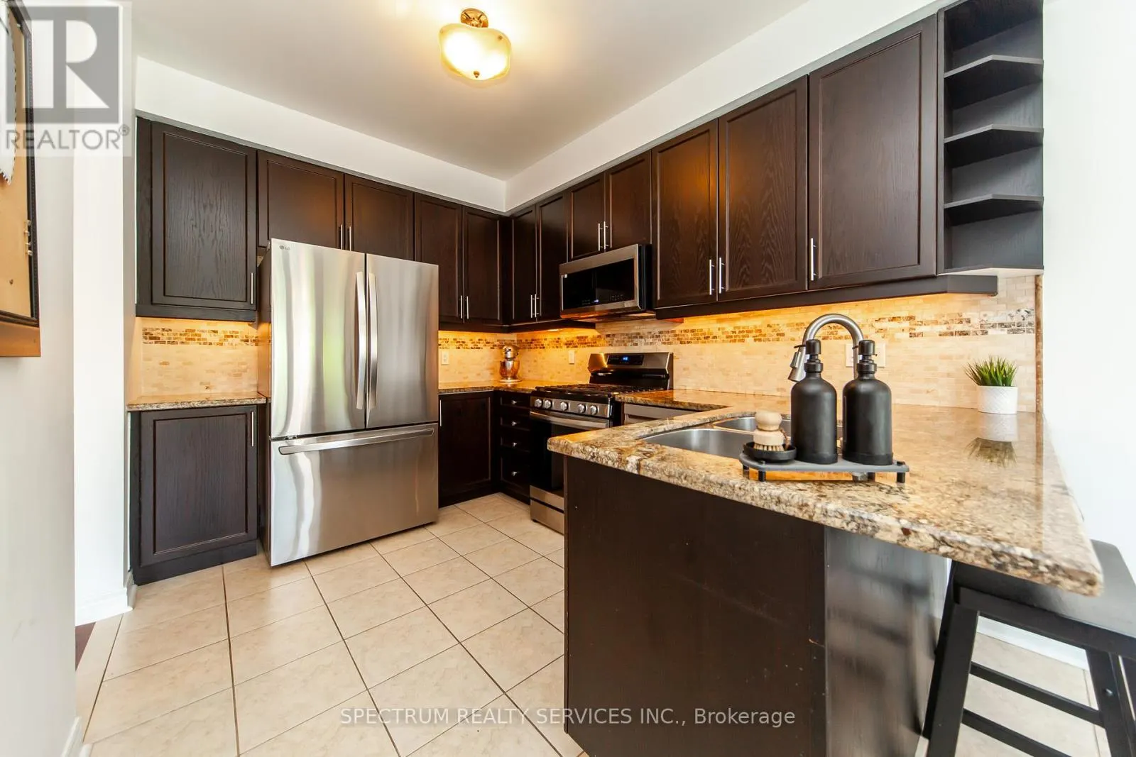 20 WORTHVIEW DRIVE