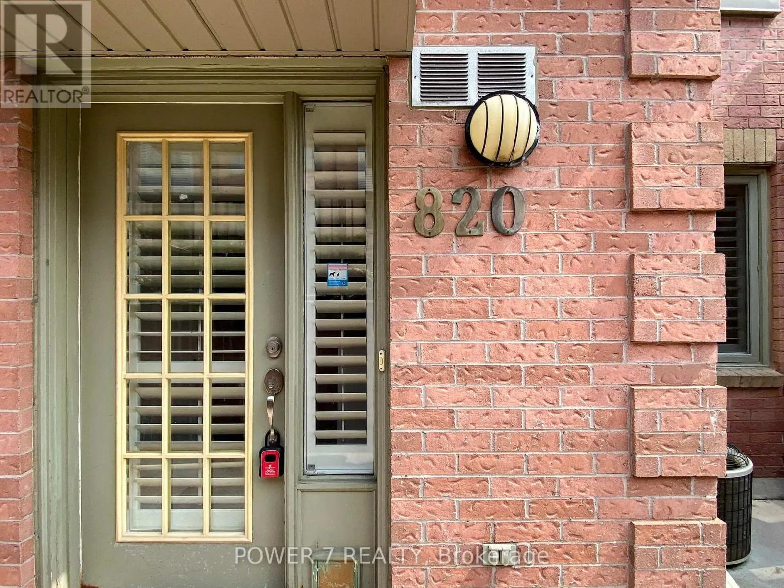 820 - 75 WELDRICK ROAD E