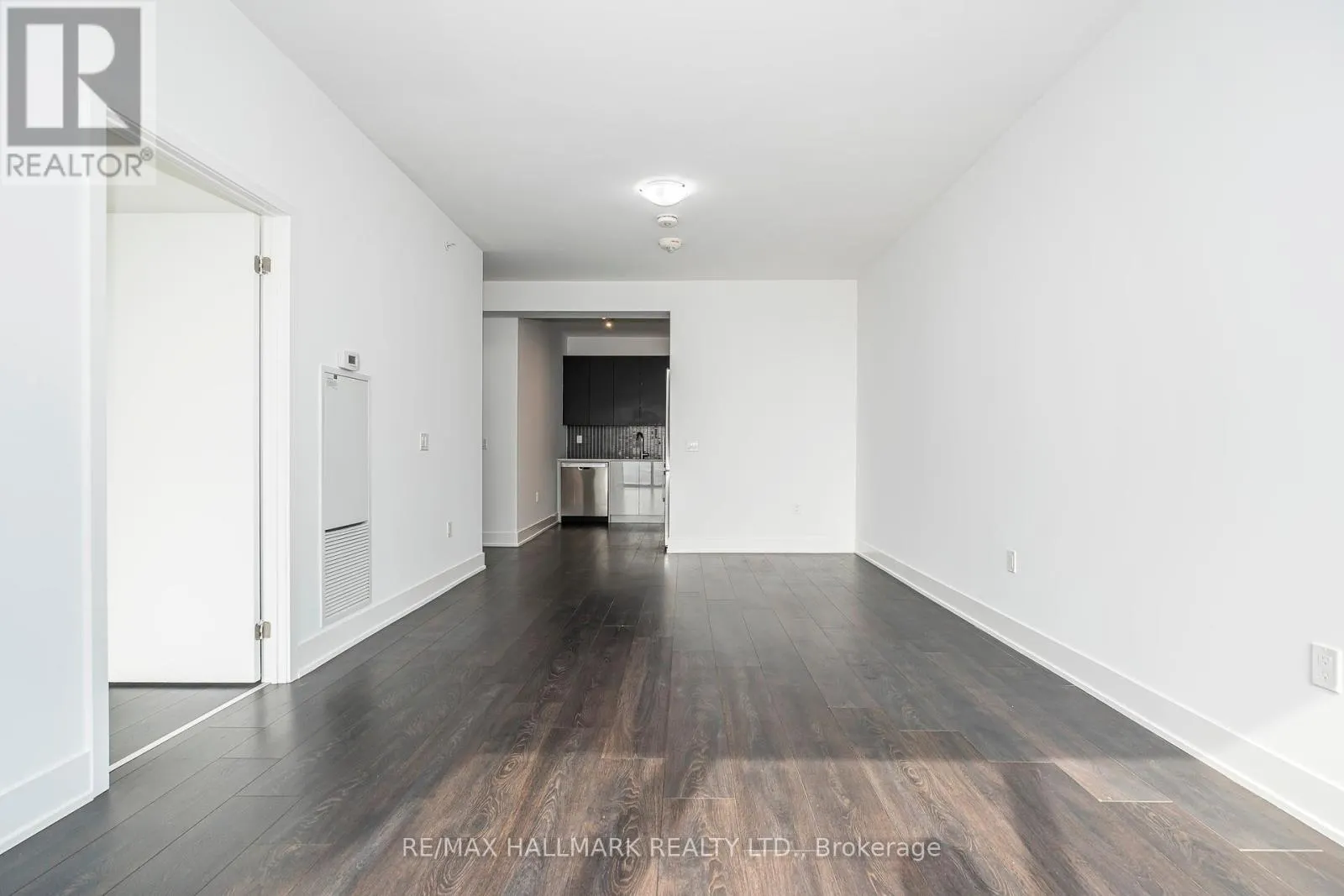 2609 - 2916 HIGHWAY 7 EXPRESSWAY