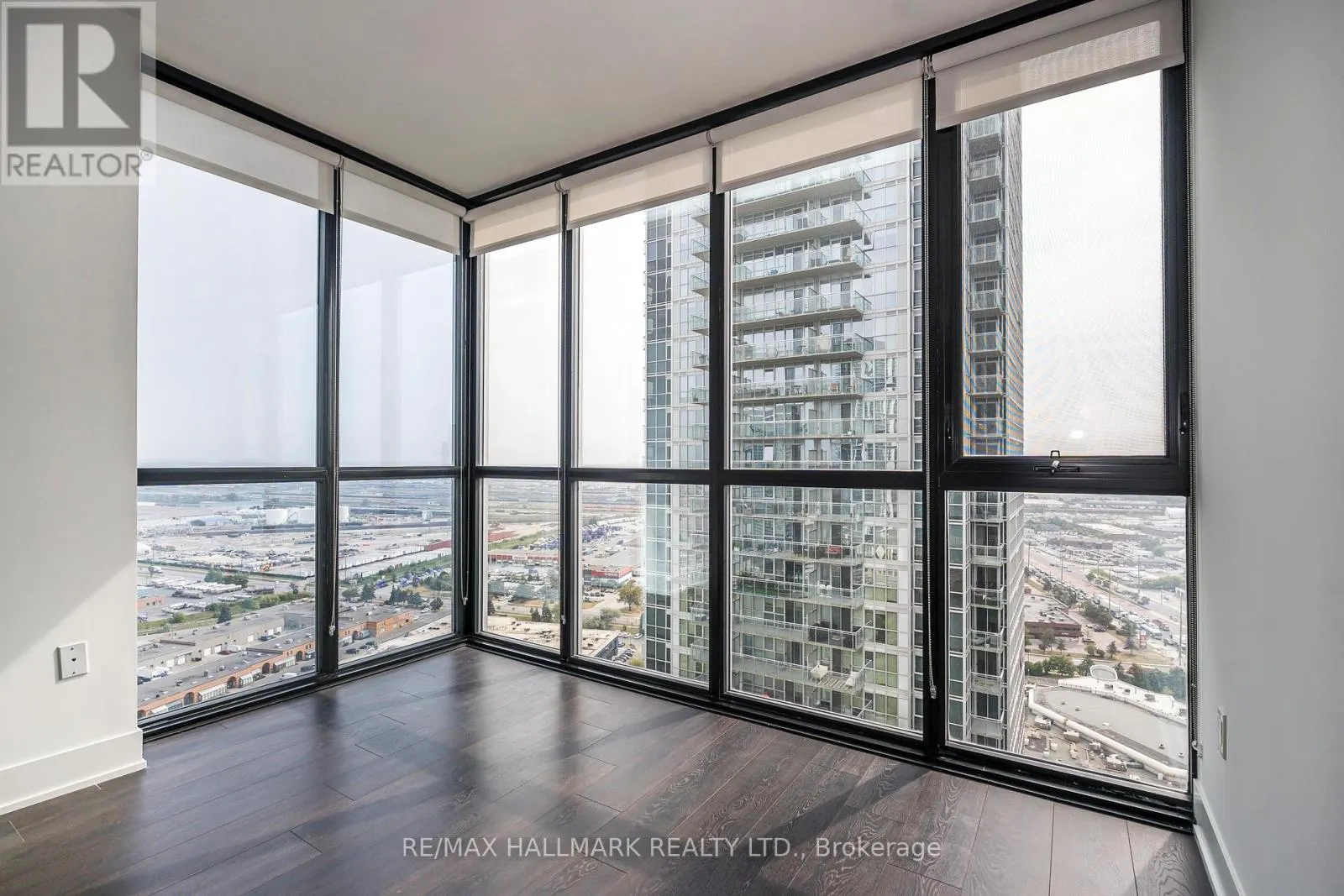 2609 - 2916 HIGHWAY 7 EXPRESSWAY
