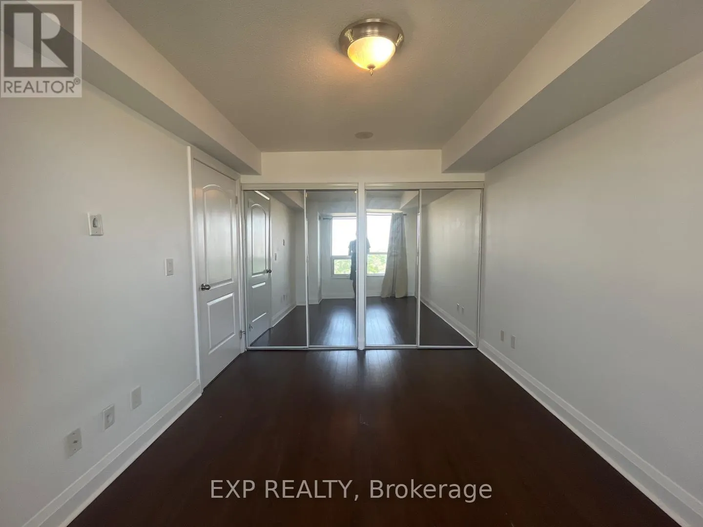 1410 - 30 NORTH PARK ROAD