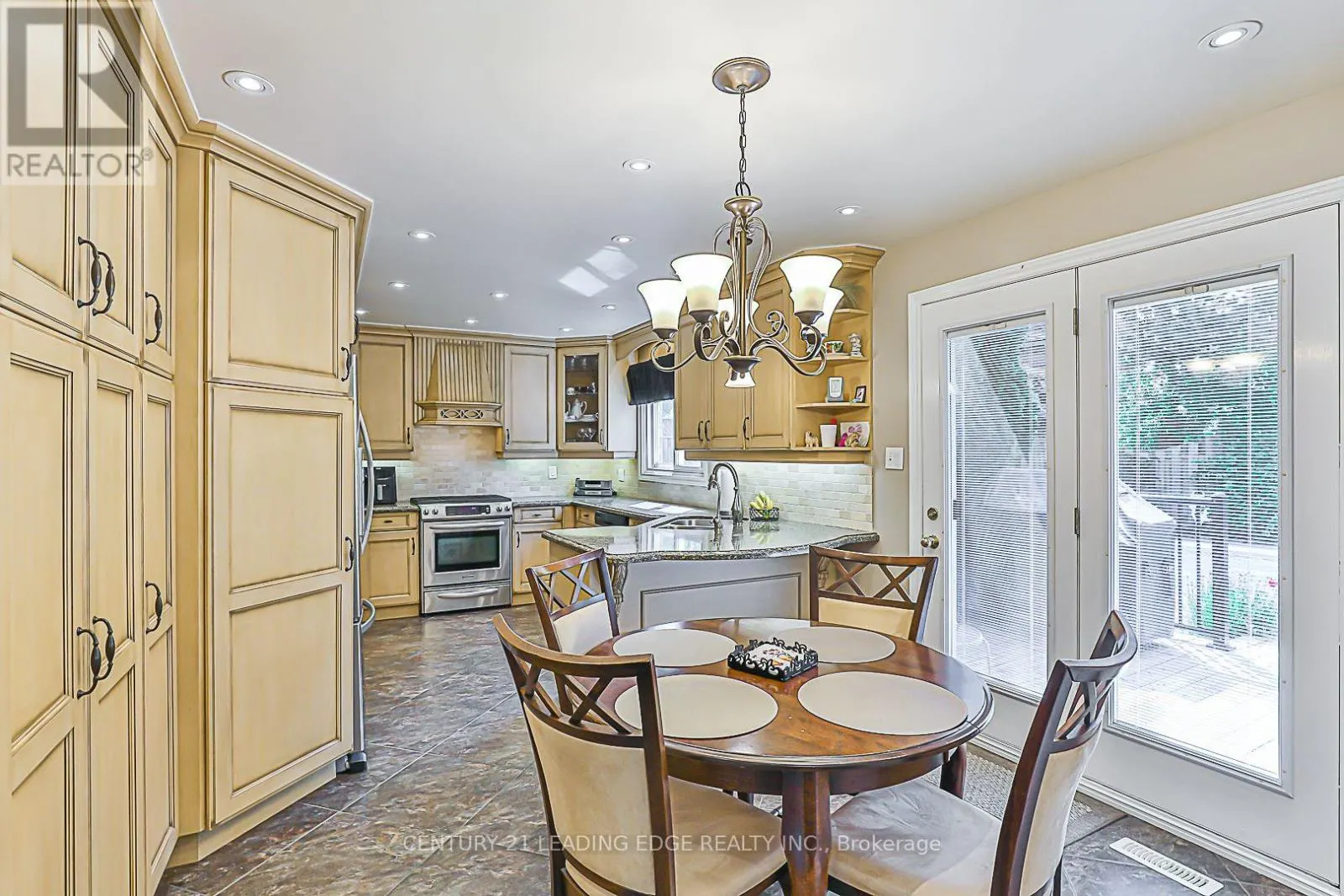 382 RAYMERVILLE DRIVE