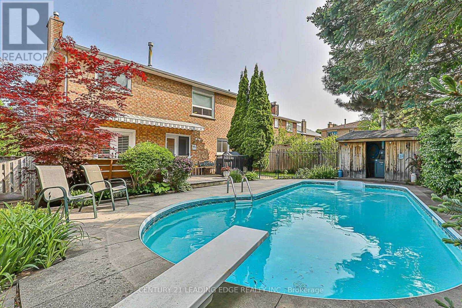 382 RAYMERVILLE DRIVE