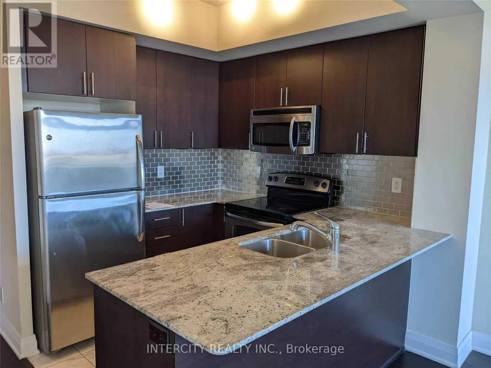 1102 - 520 STEELES AVENUE W