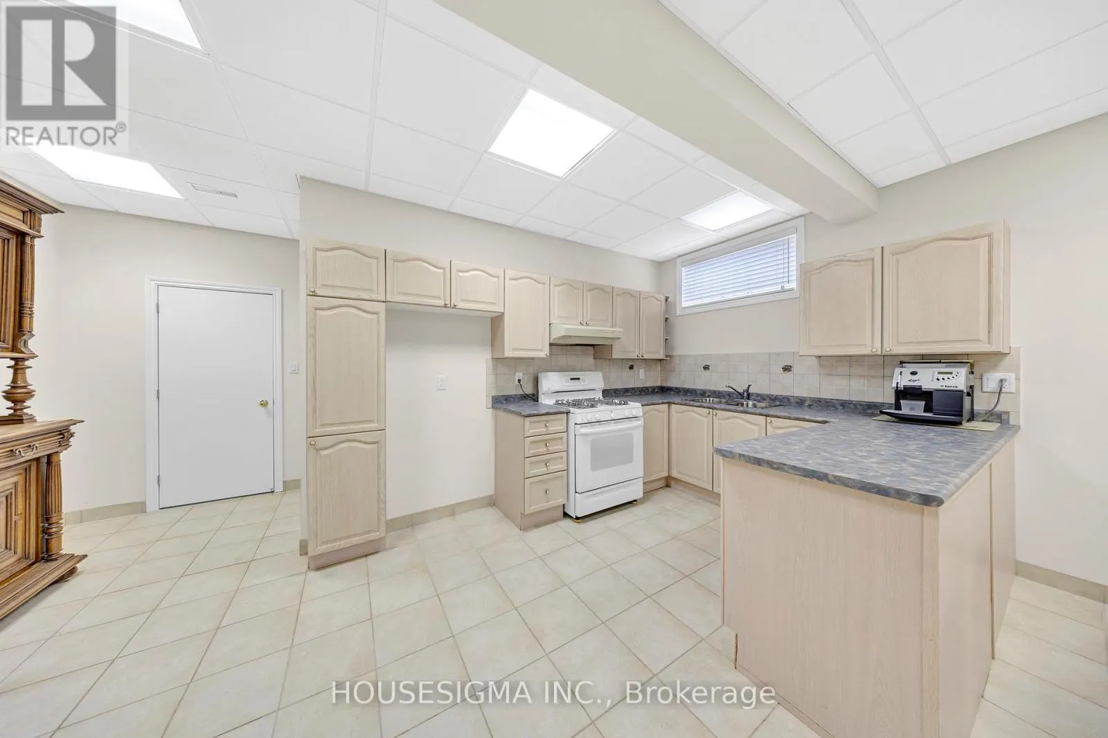 38 PAIRASH AVENUE