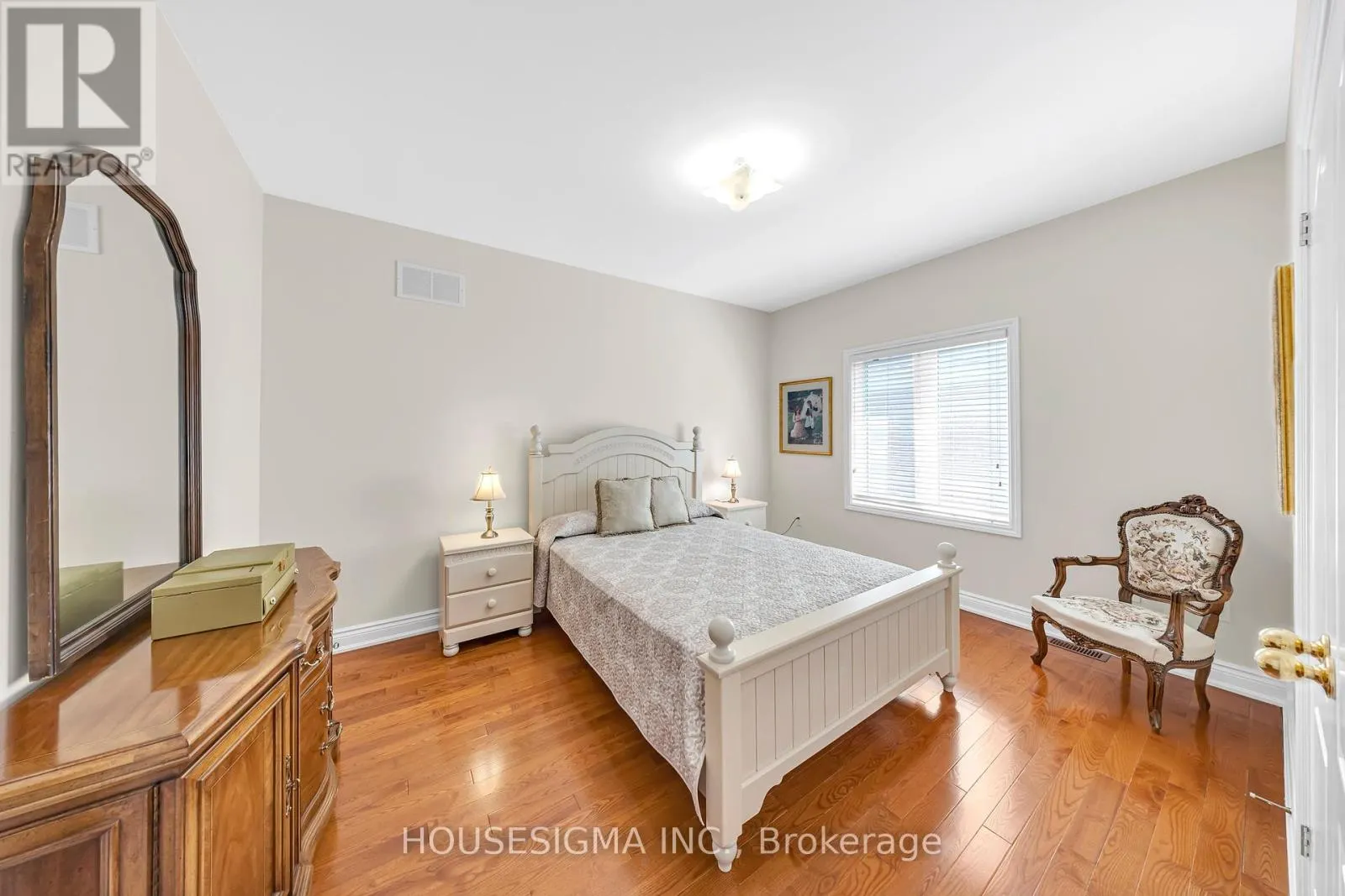 38 PAIRASH AVENUE