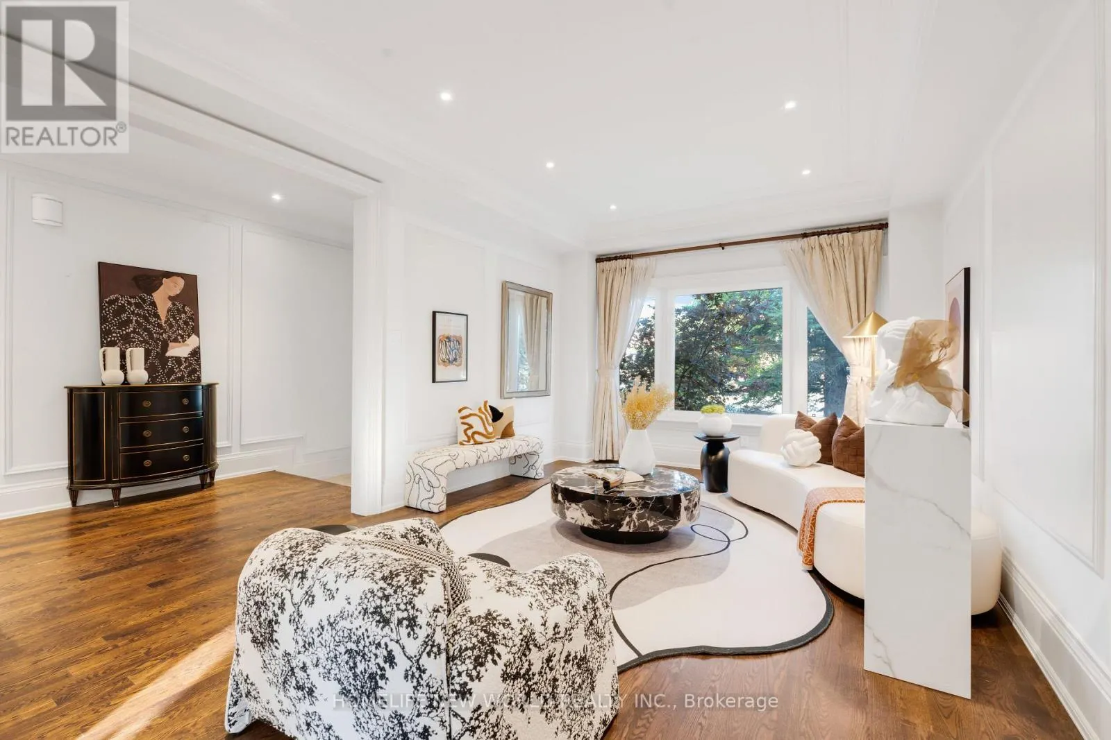 145 CLARENDON DRIVE