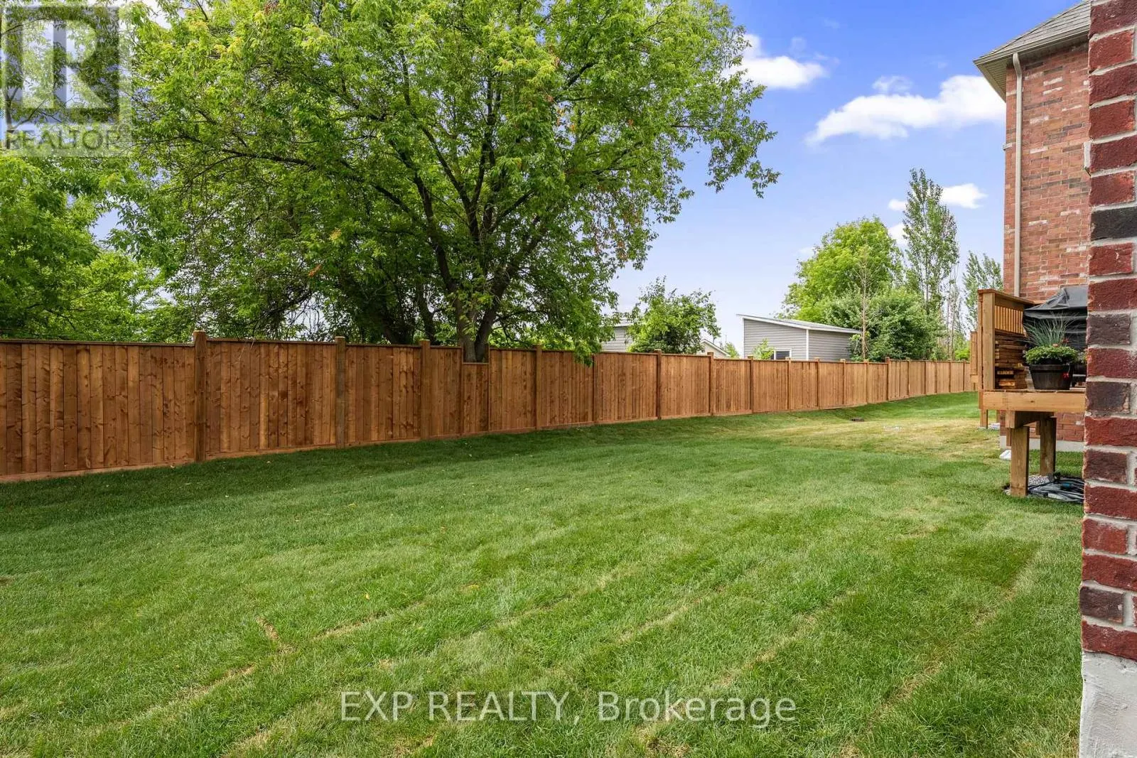 117 CLIFF THOMPSON COURT