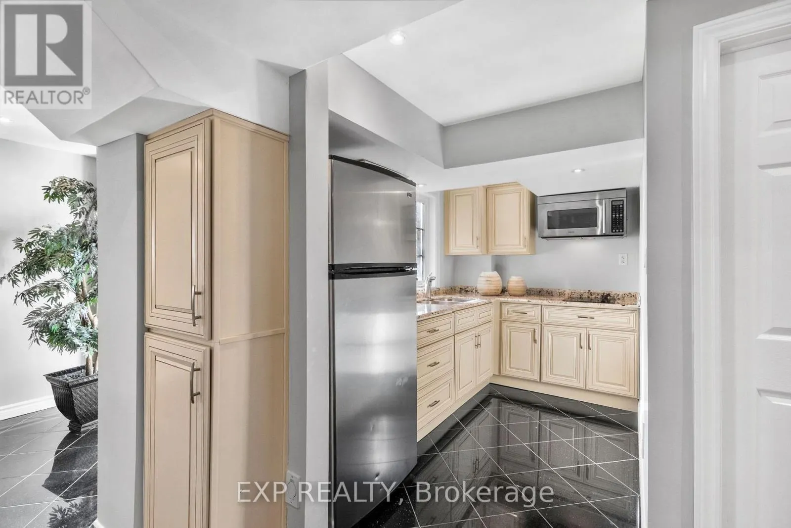 59 SMOOTHWATER TERRACE