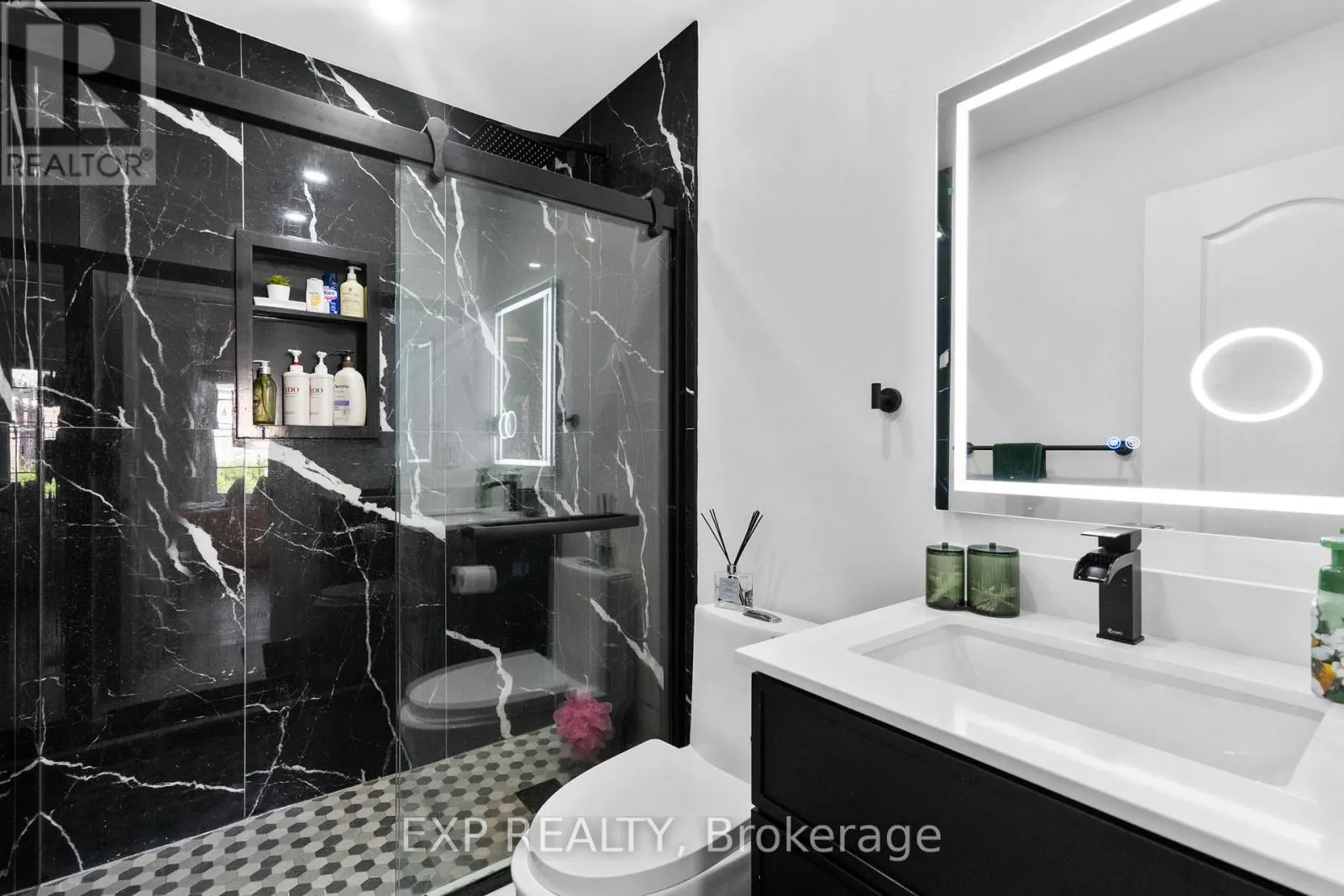 59 SMOOTHWATER TERRACE