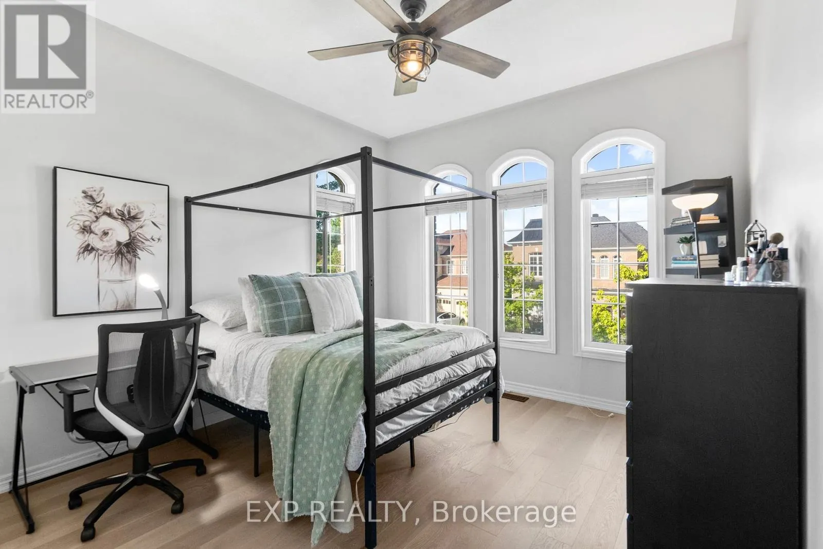 59 SMOOTHWATER TERRACE