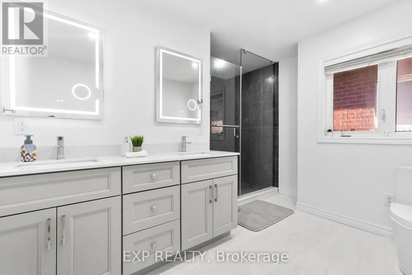 59 SMOOTHWATER TERRACE
