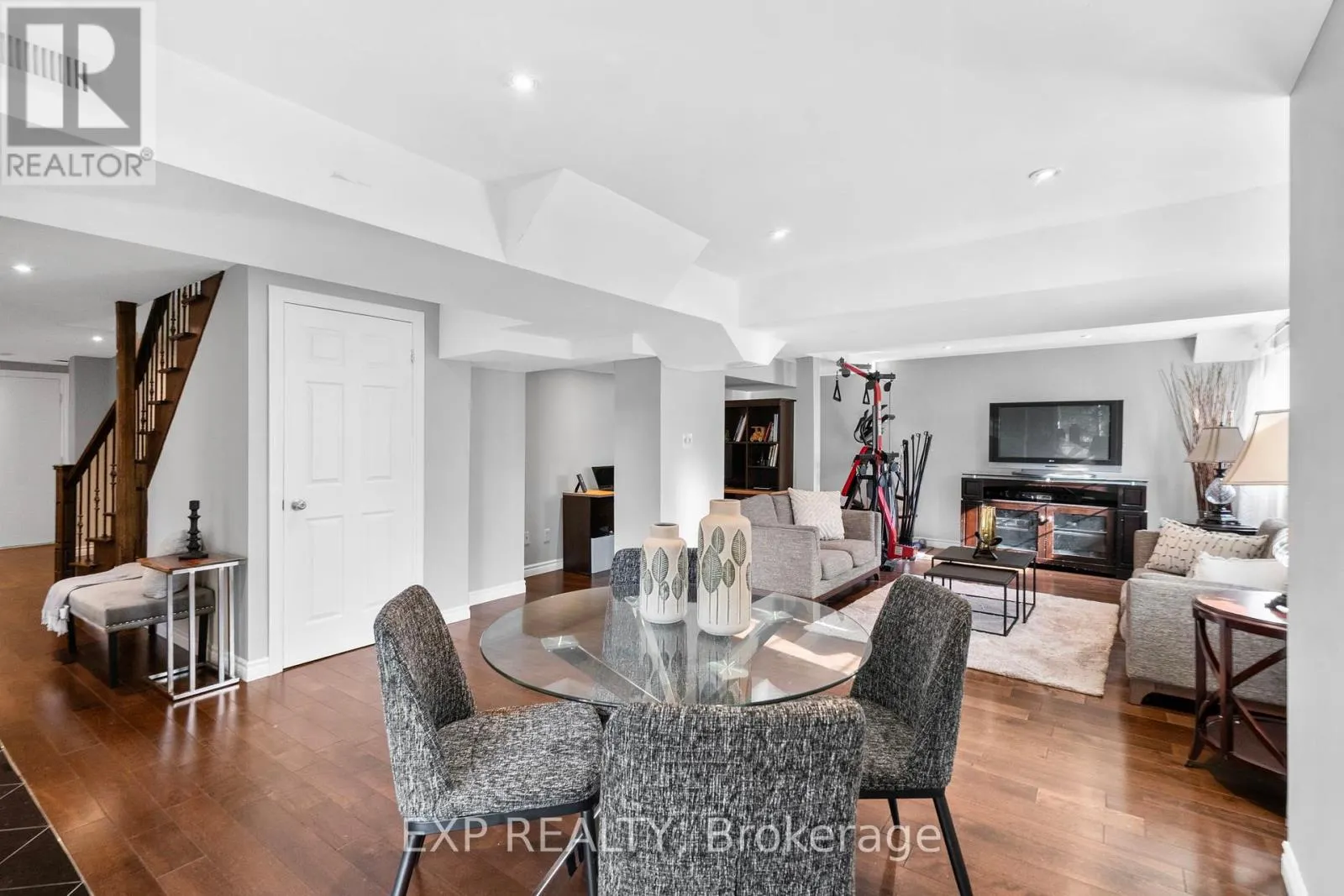 59 SMOOTHWATER TERRACE