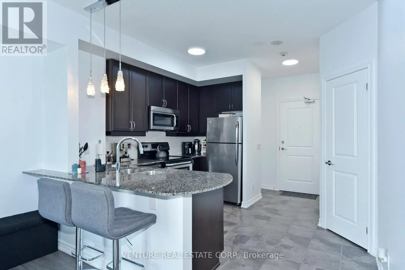 707 - 7730 KIPLING AVENUE