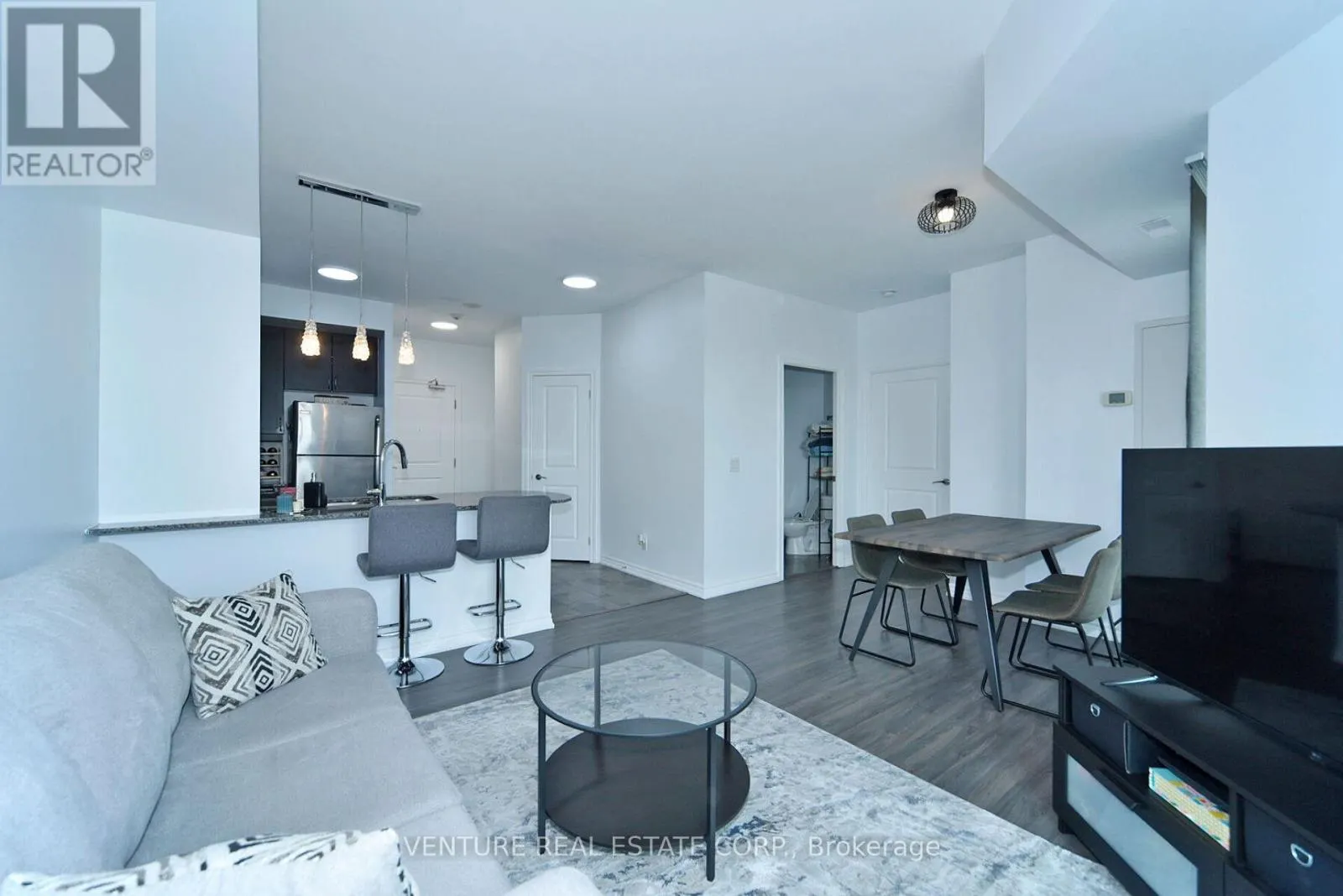 707 - 7730 KIPLING AVENUE