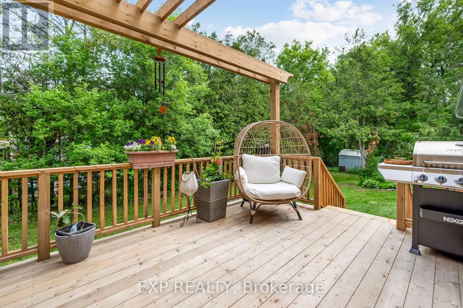 75 BROOK CRESCENT