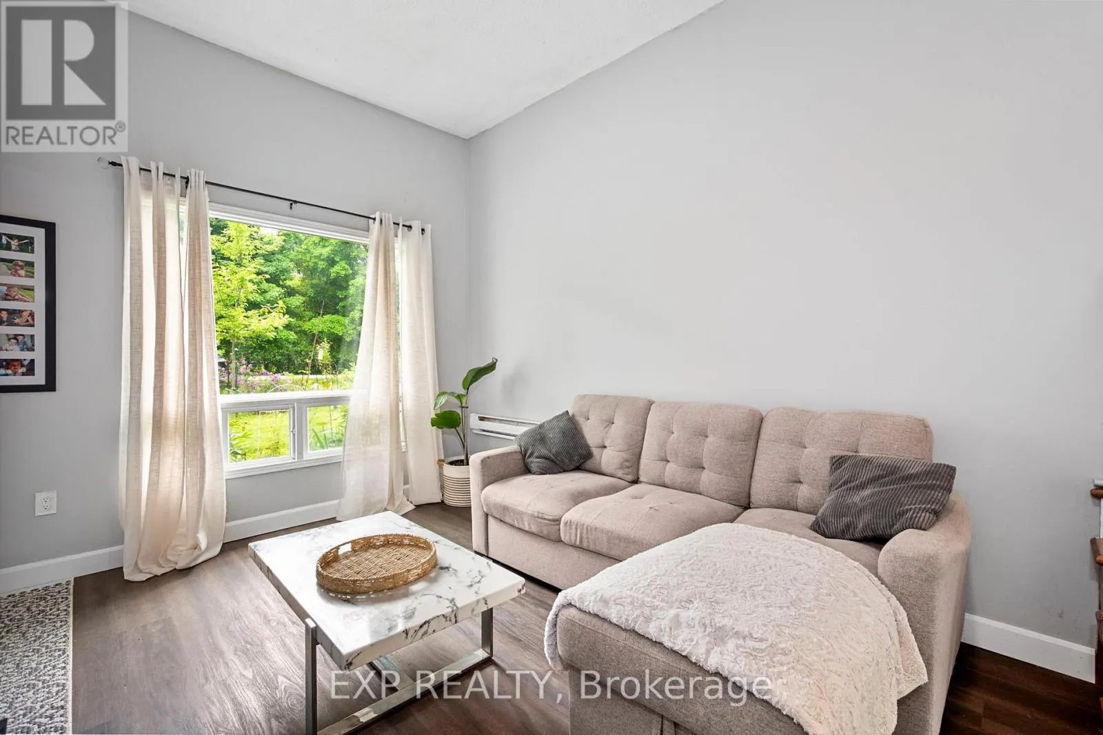 75 BROOK CRESCENT