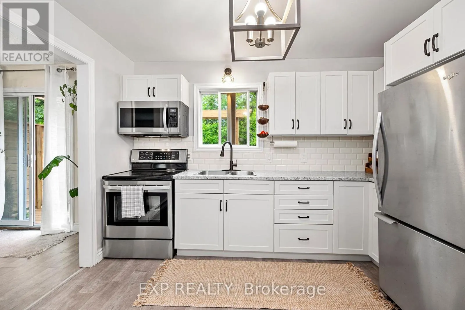 75 BROOK CRESCENT