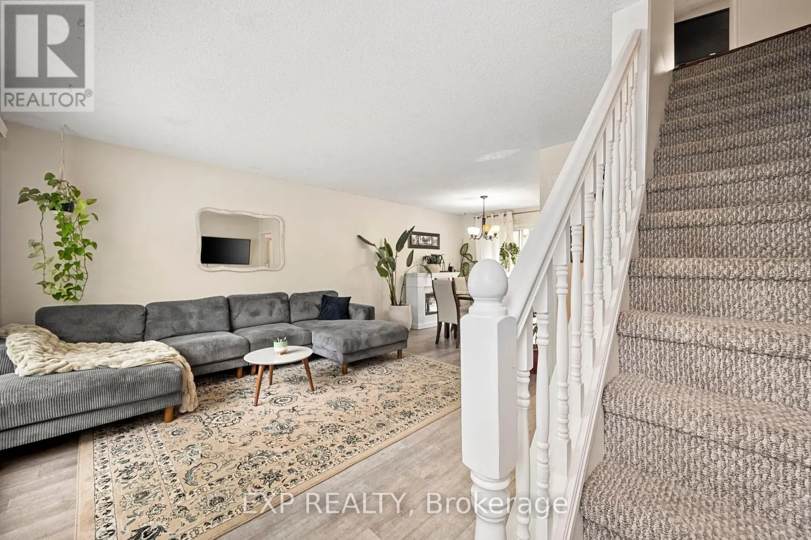 75 BROOK CRESCENT