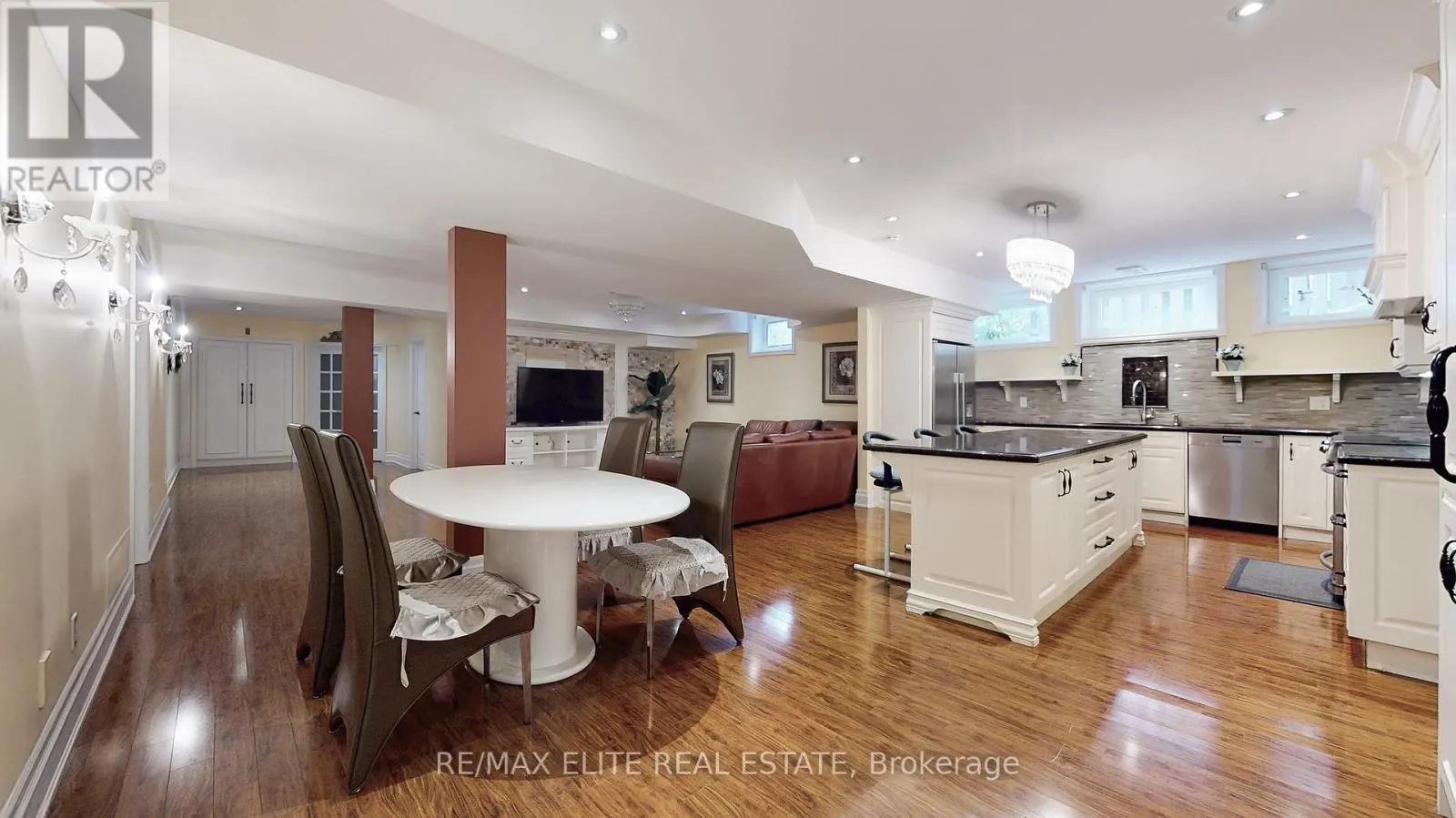 48 PEMBERTON ROAD