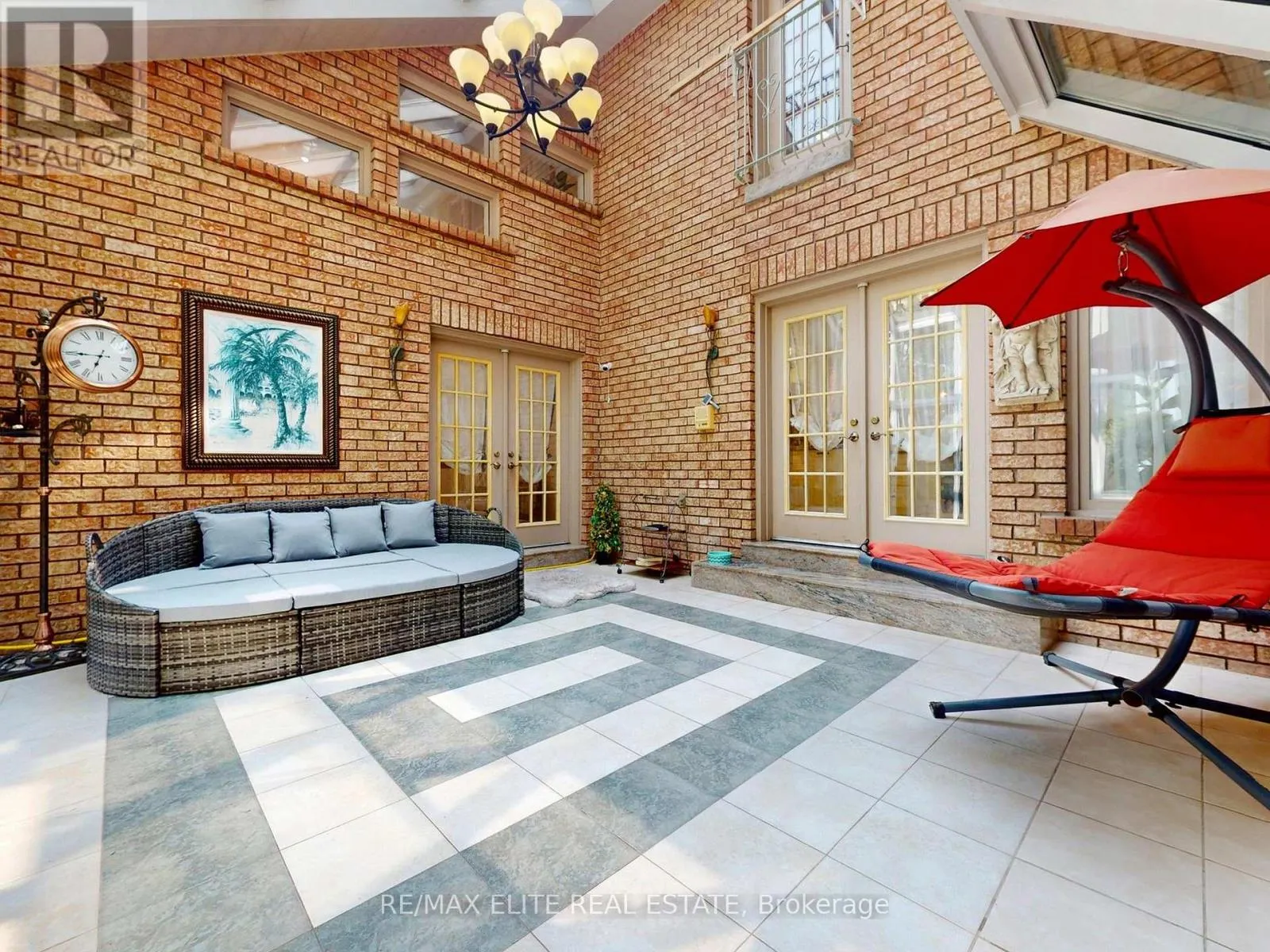 48 PEMBERTON ROAD