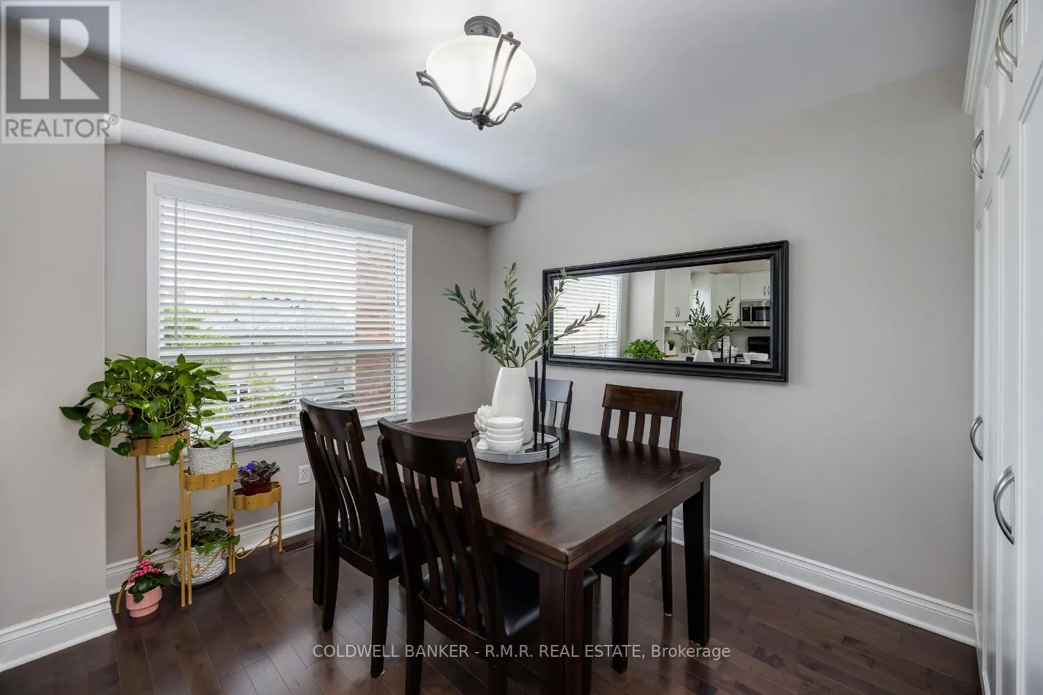 32 MUGFORD ROAD