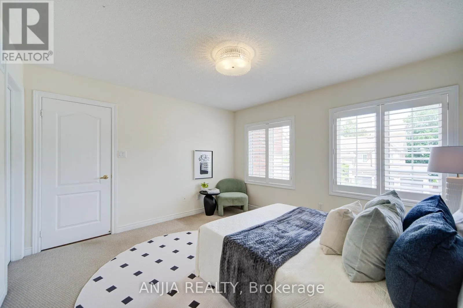 123 GREENFOREST GROVE