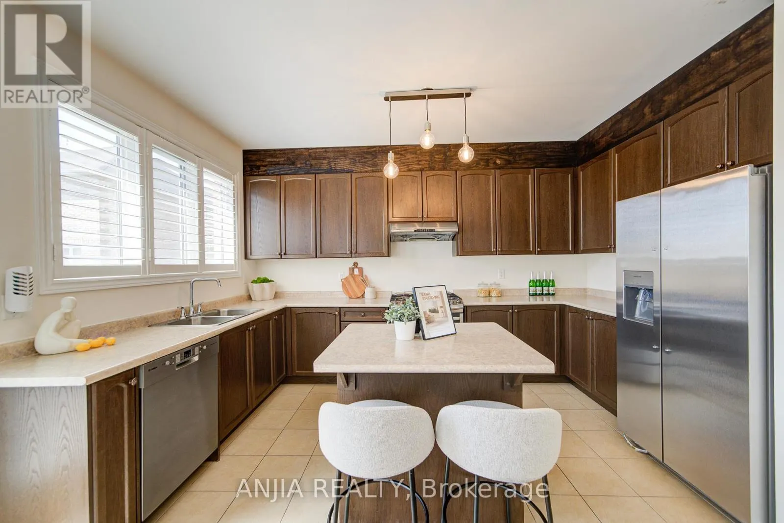 123 GREENFOREST GROVE