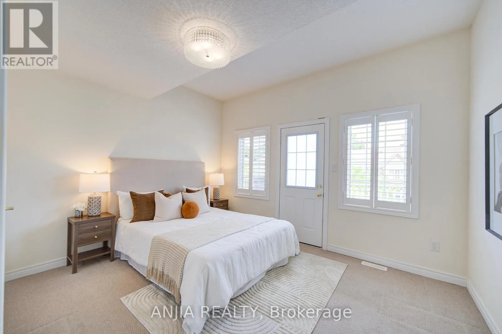 123 GREENFOREST GROVE