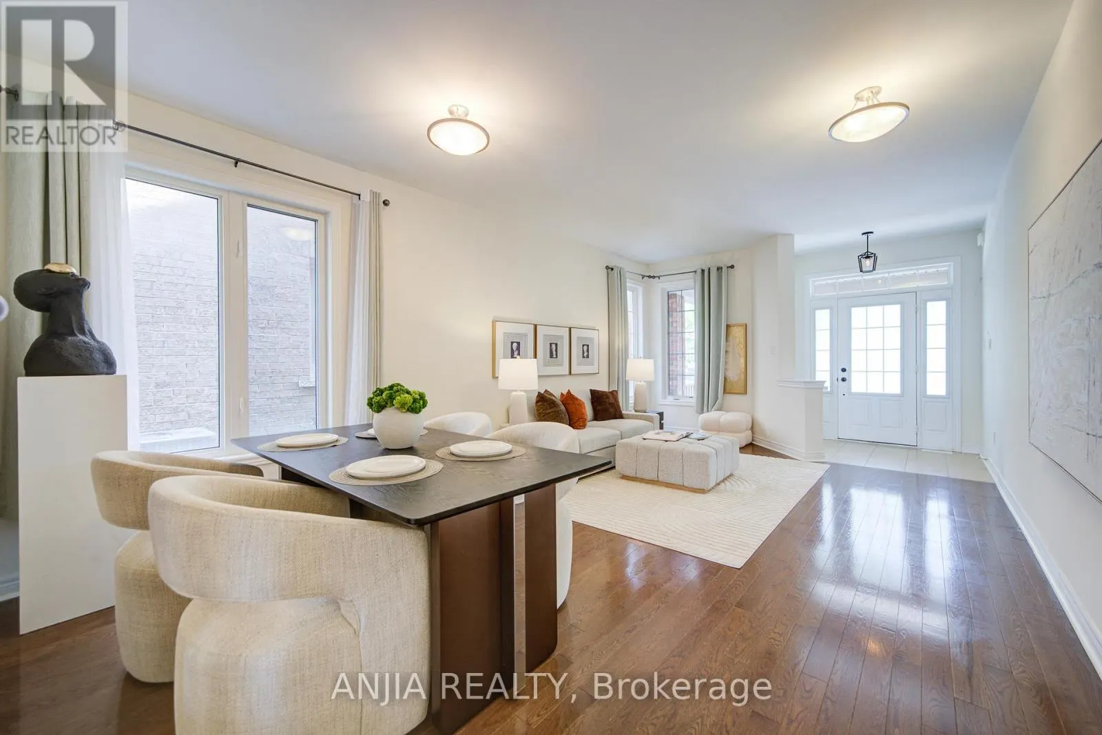123 GREENFOREST GROVE